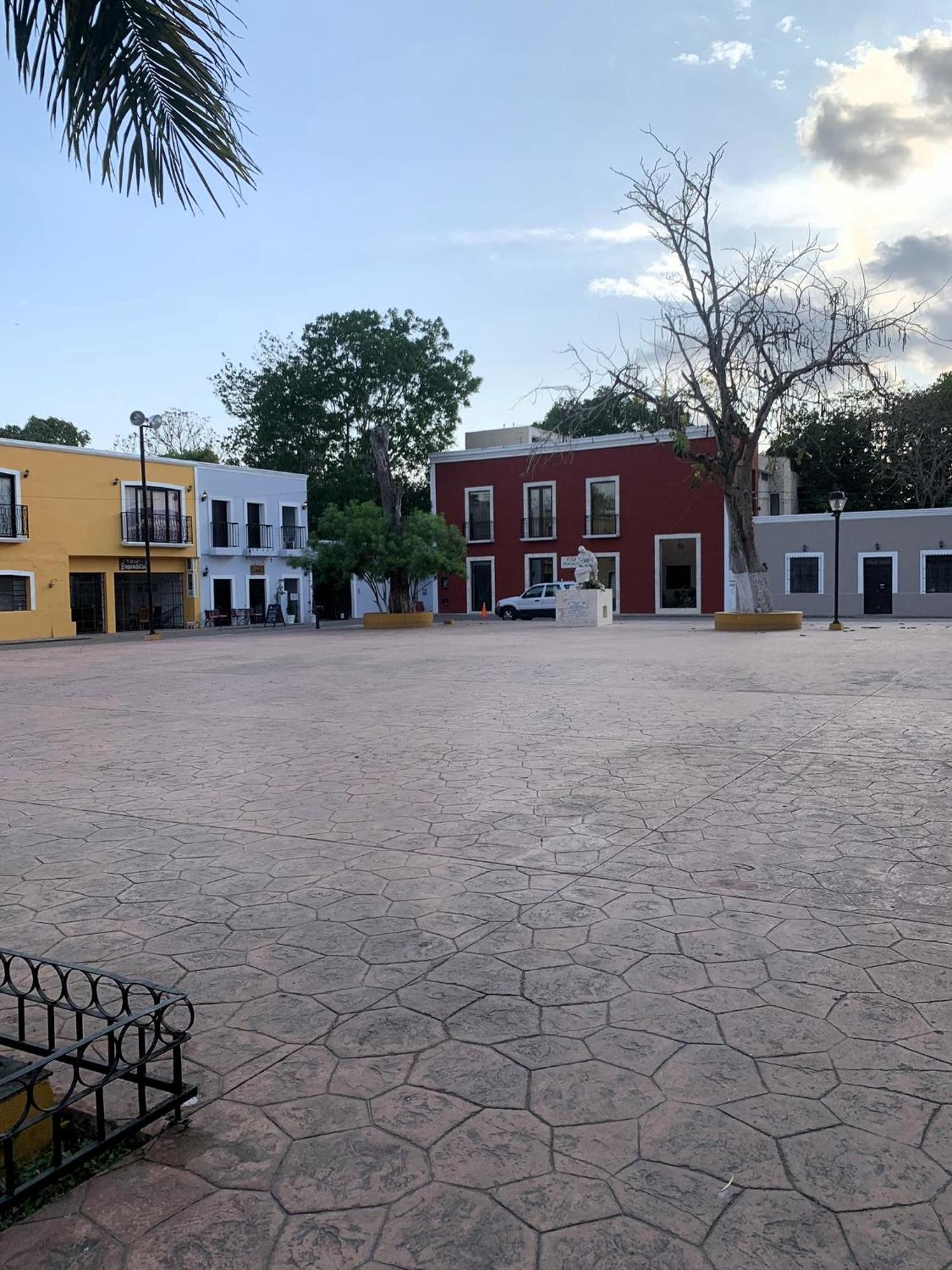 In Wotoch Departamentos Con Estacionamiento Lejlighed Valladolid  Eksteriør billede